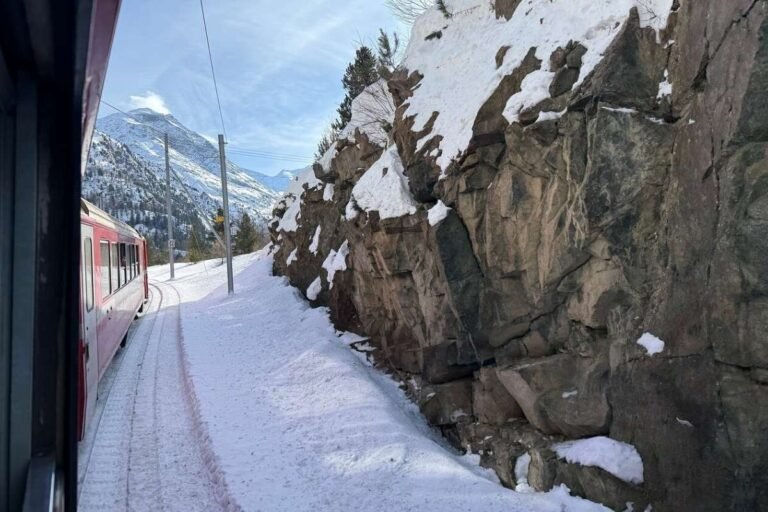 Wann den Bernina Express buchen: Den Schweizer Alpen-Zug richtig planen